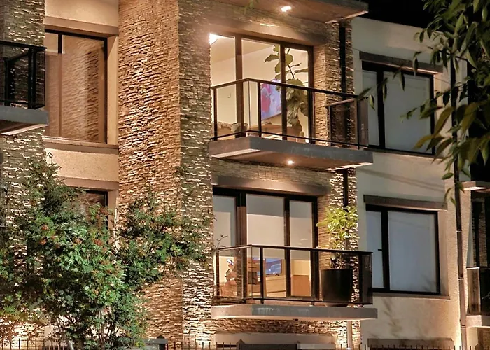 Andes Apartments / Centricos A Estrenar